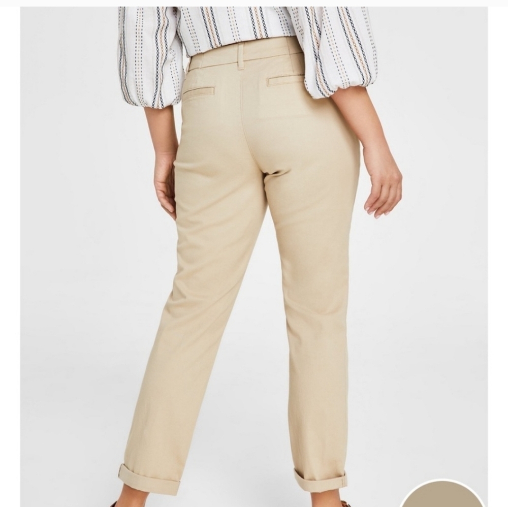 Tommy Hilfiger Women's Hampton Cuffed Chino Straight Leg Pants Size 8 Khaki, EUC - Picture 2 of 5